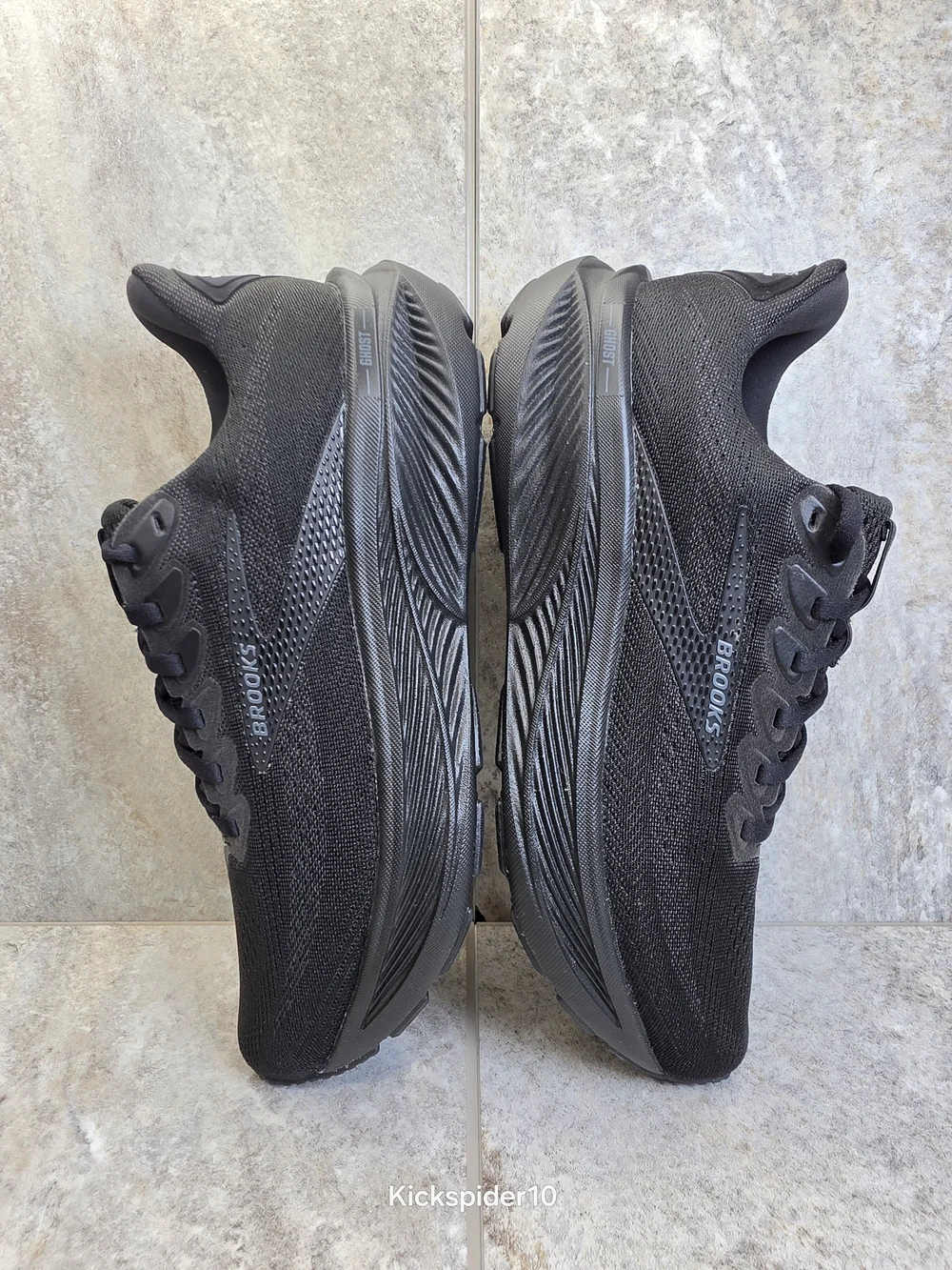 Brooks ghost 17
